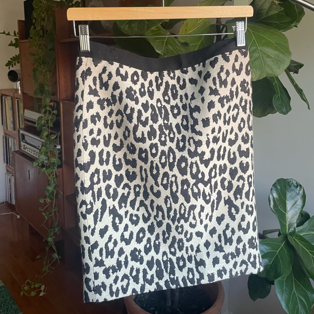 Ann Taylor Black and White Cheetah Print Pencil Skirt